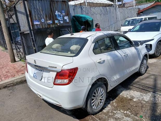 Suzuki Dzire 2022 White