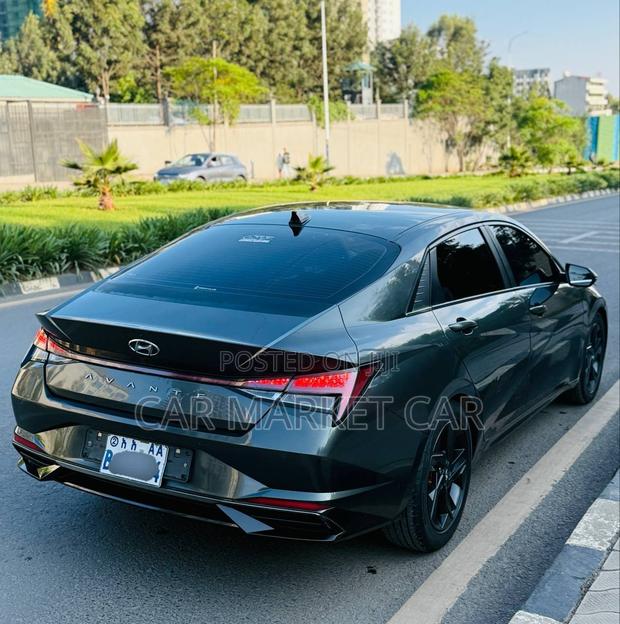 Hyundai Avante 2021 Gray
