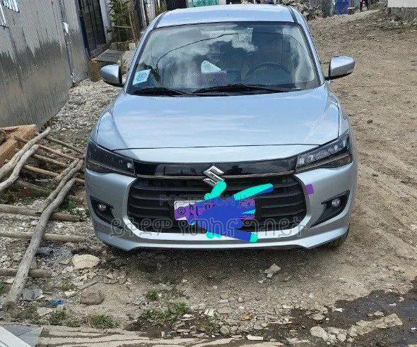 Suzuki Dzire 2025 Silver