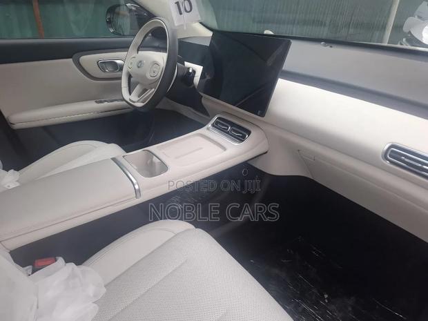 New Changan Nevo Q07 2026 Off white