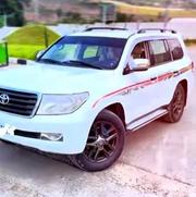Toyota Land Cruiser 5.7 V8 2011 White for sale