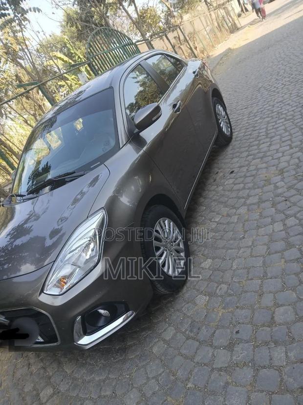 Suzuki Dzire 2022 Gray
