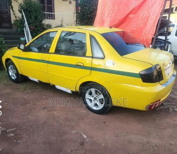 Lifan 520 2008 Yellow