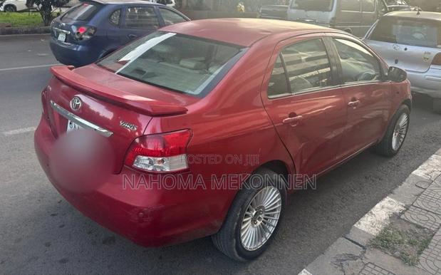 Toyota Yaris 2008 Red