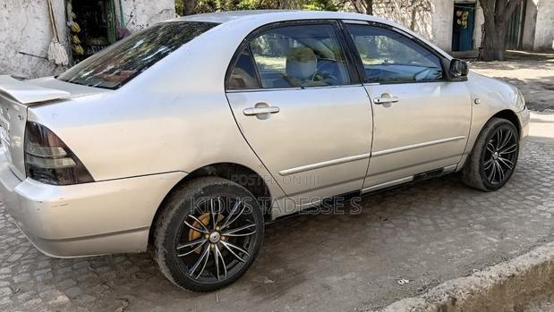Toyota Corolla 2002 Gray