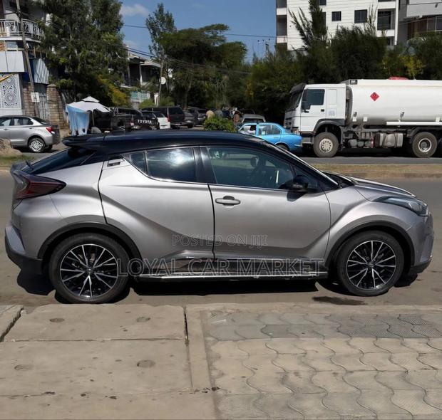 Toyota C-HR 2017 Silver