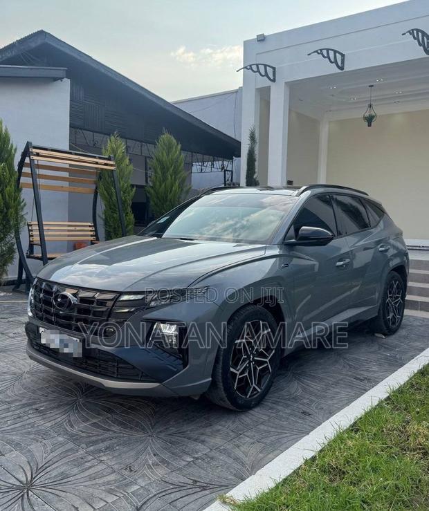 Hyundai Tucson 2022 Gray