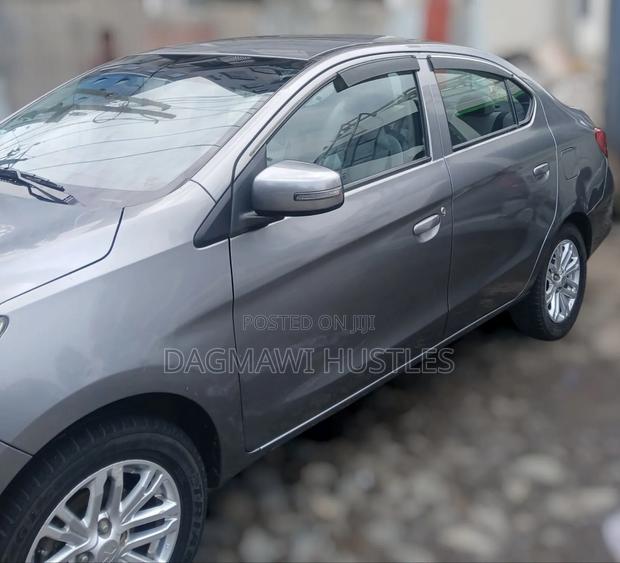 Mitsubishi Attrage 2021 Gray