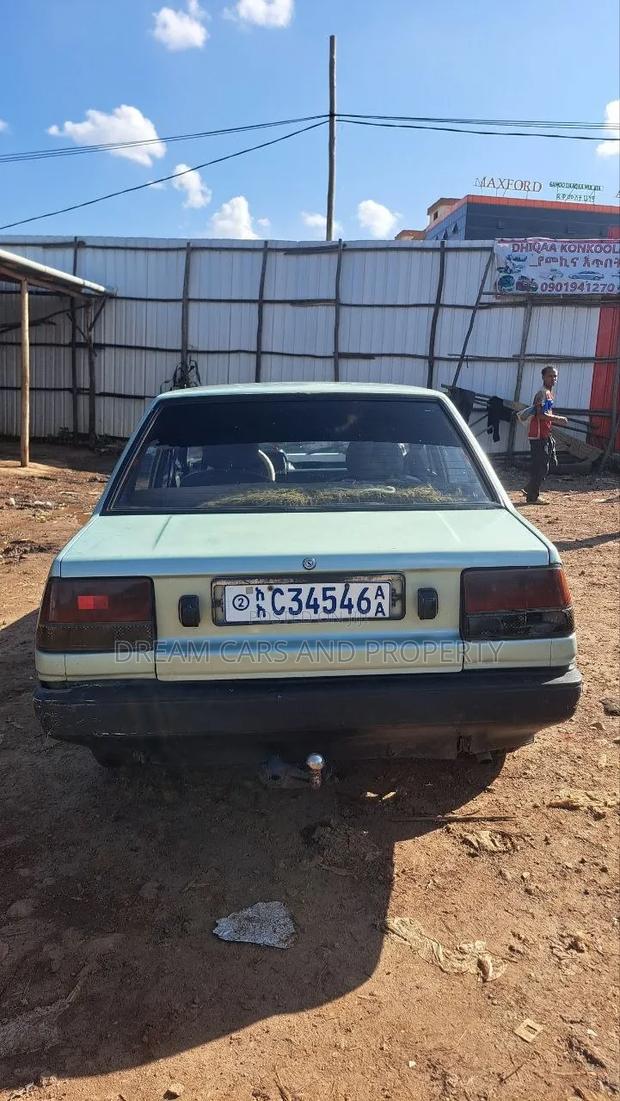 Toyota Corolla 1.3 1984 Blue