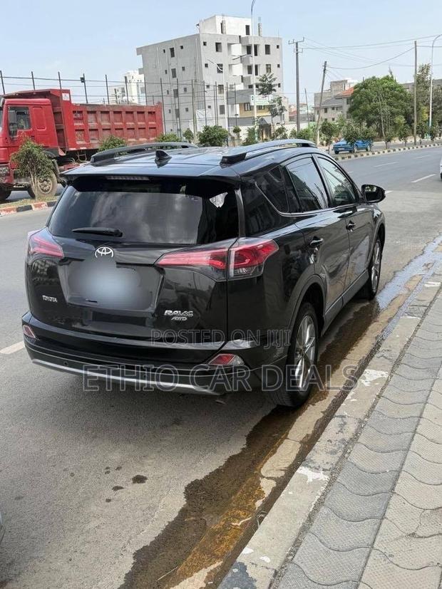 Toyota RAV4 2018 Black