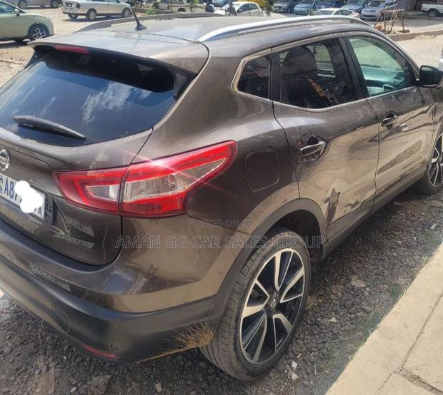 Nissan Qashqai 2016 Gray