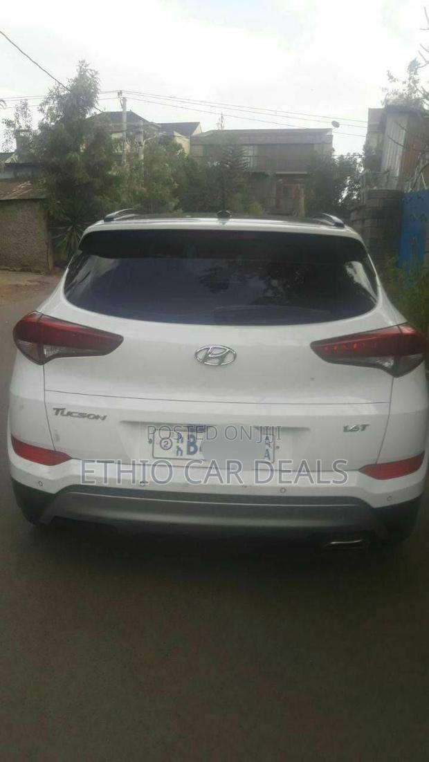 Hyundai Tucson 2017 White