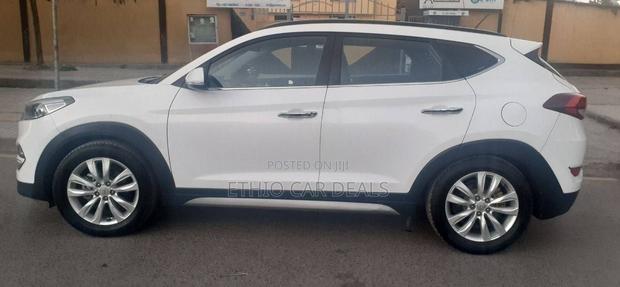 Hyundai Tucson 2017 White