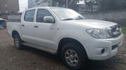 Toyota Hilux 2010 White for sale