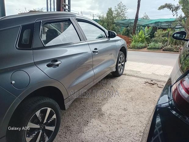 BYD E2 43 kWh 94 hp FWD 2024 Gray