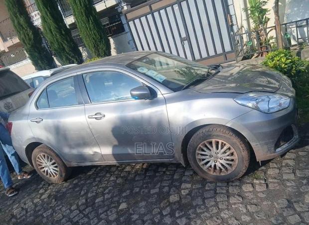Suzuki Dzire 2022 Gray