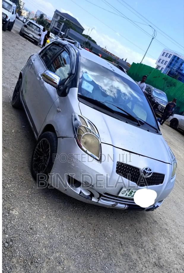 Toyota Yaris 1.0 Eco 2007 Silver