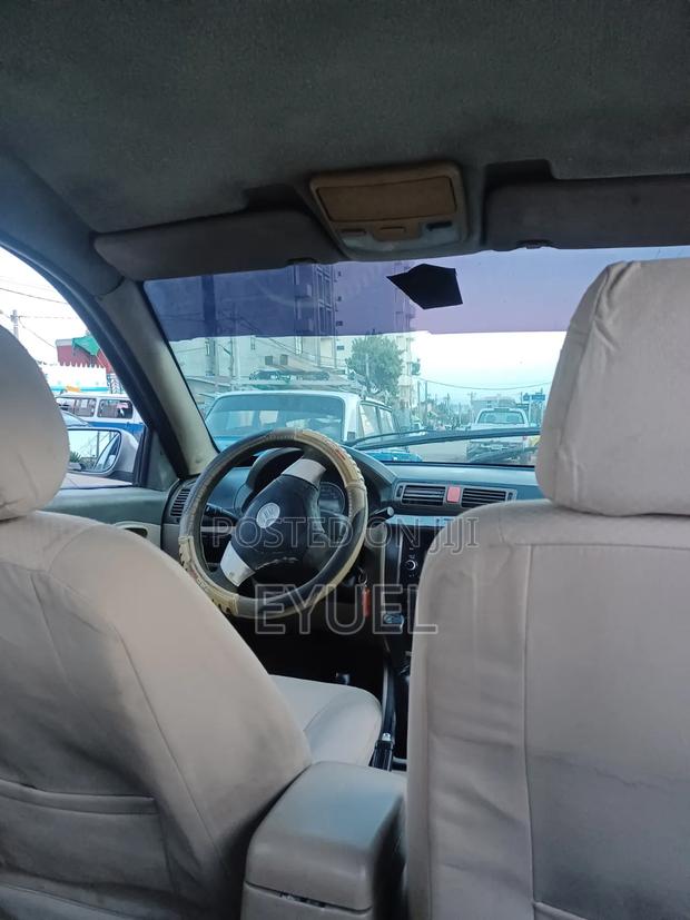 Lifan 520 2010 Gray