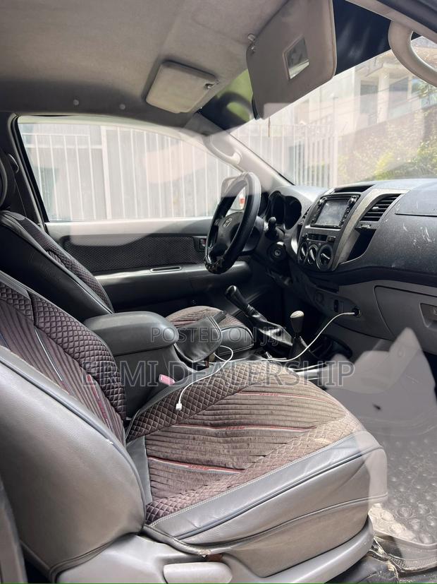 Toyota Hilux 2008 Black