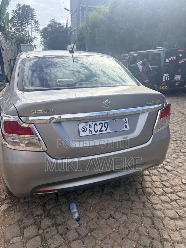 Suzuki Dzire 2022 Silver