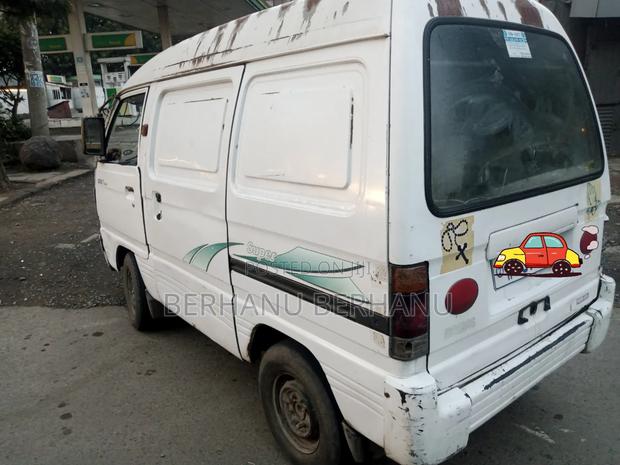 Daewoo Labo 2002 White