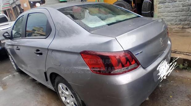 Peugeot 301 2019 Silver