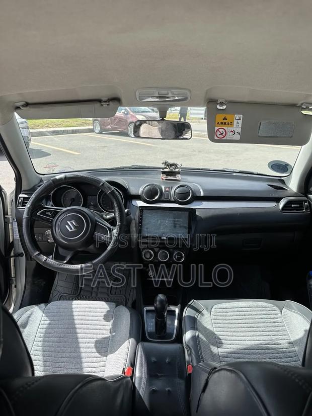 Suzuki Swift RS 2022 Silver