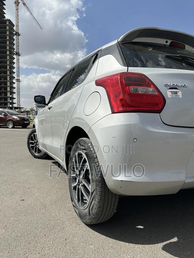 Suzuki Swift RS 2022 Silver