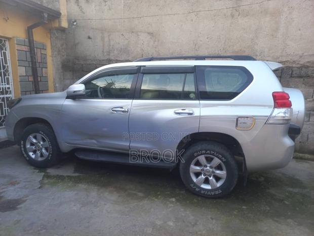 Toyota Land Cruiser 2013 Gray