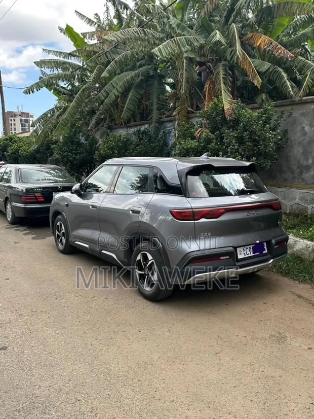 BYD Yuan Up 2025 Gray