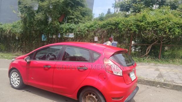 Ford Fiesta 2014 Red