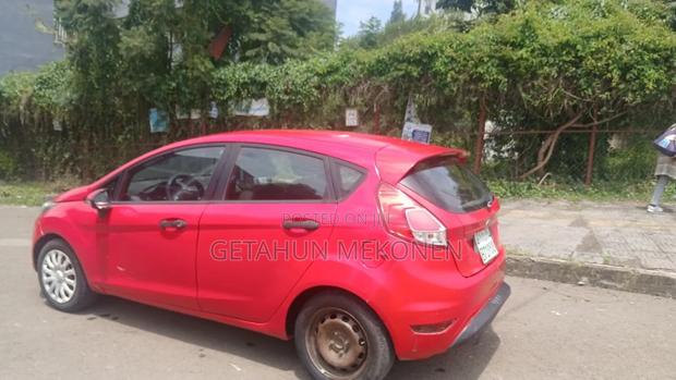 Ford Fiesta 2014 Red