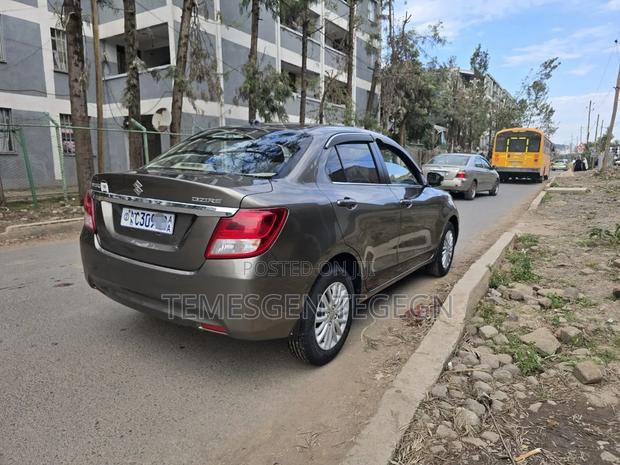 Suzuki Dzire 2022 Gray