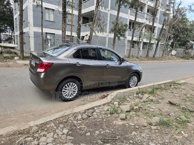 Suzuki Dzire 2022 Gray