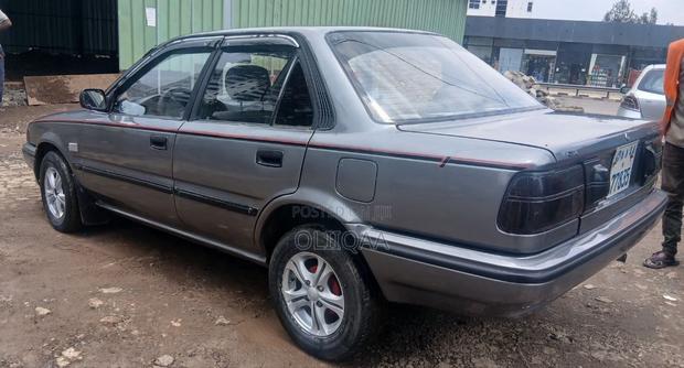 Toyota Corolla Sedan 1990 Gray
