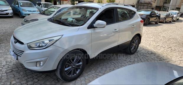 Hyundai Tucson 2015 Silver