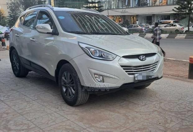 Hyundai Tucson 2015 White