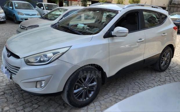 Hyundai Tucson 2015 White
