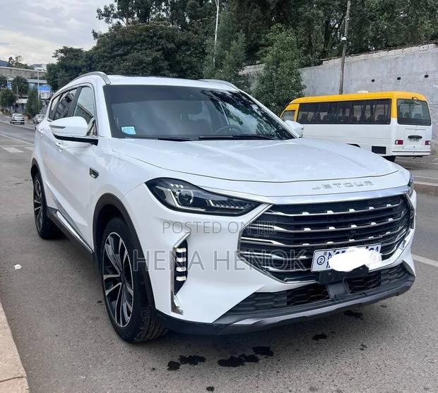 Jetour X70 Plus 2022 White