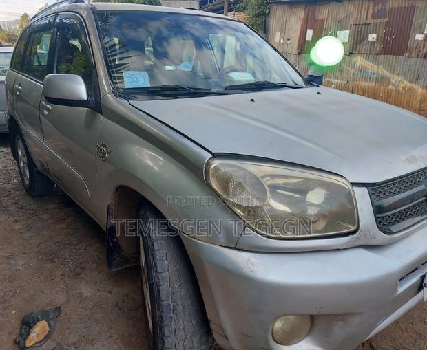 Toyota RAV4 2005 Silver