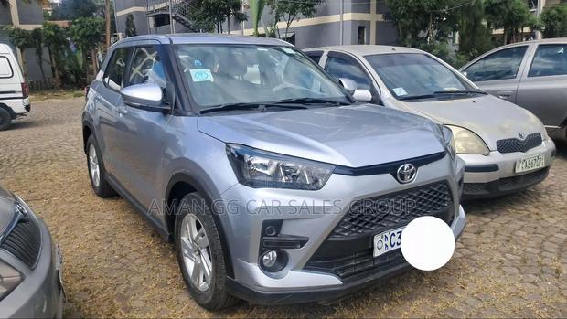 Toyota Raize 2023 Silver