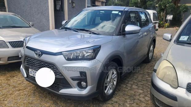 Toyota Raize 2023 Silver