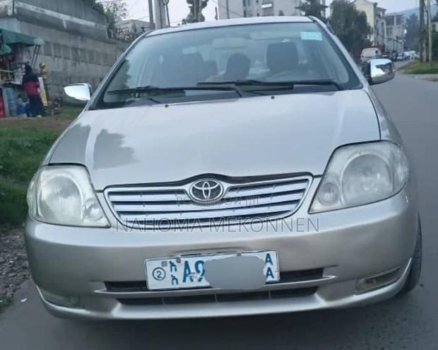 Toyota Corolla 2003 Gold