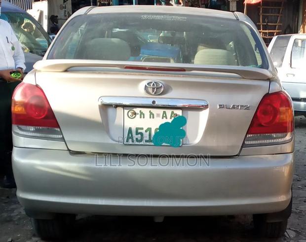 Toyota Platz 2005 Silver