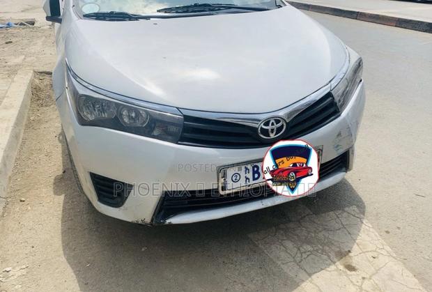 Toyota Corolla 2016 Silver