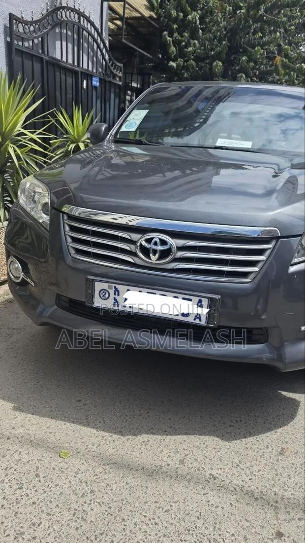 Toyota RAV4 2012 Black
