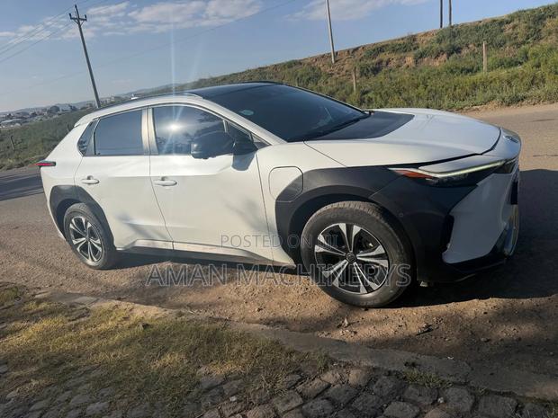 Toyota bZ4X 2022 White