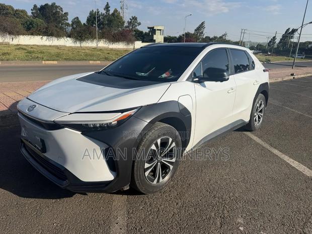 Toyota bZ4X 2022 White