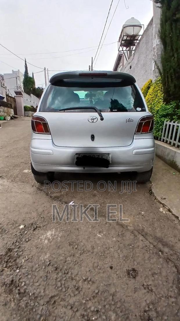 Toyota Vitz 1.0 FWD 5dr 2004 Silver