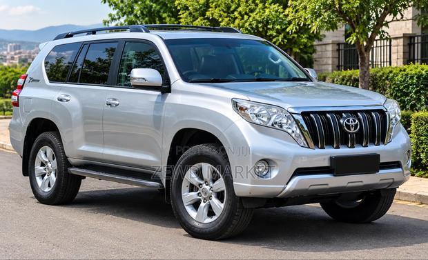 Toyota Land Cruiser 2015 Silver